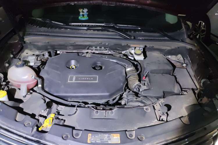Used Lincoln MKC 2018 2.0T Four-Wheel Drive Zunya Edition Engine Bay