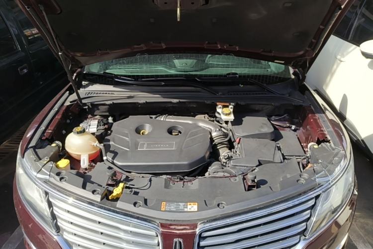Used Lincoln MKC 2018 2.0T Four-Wheel Drive Zunya Edition Engine Bay