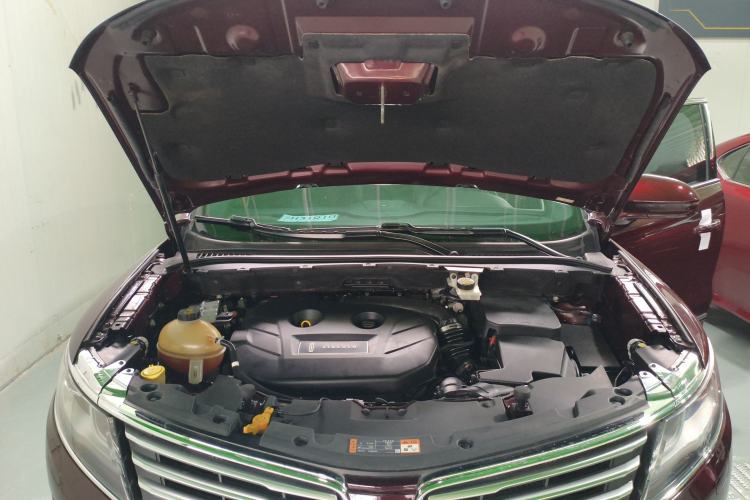 Used Lincoln MKC 2018 2.0T Four-Wheel Drive Zunya Edition Engine Bay