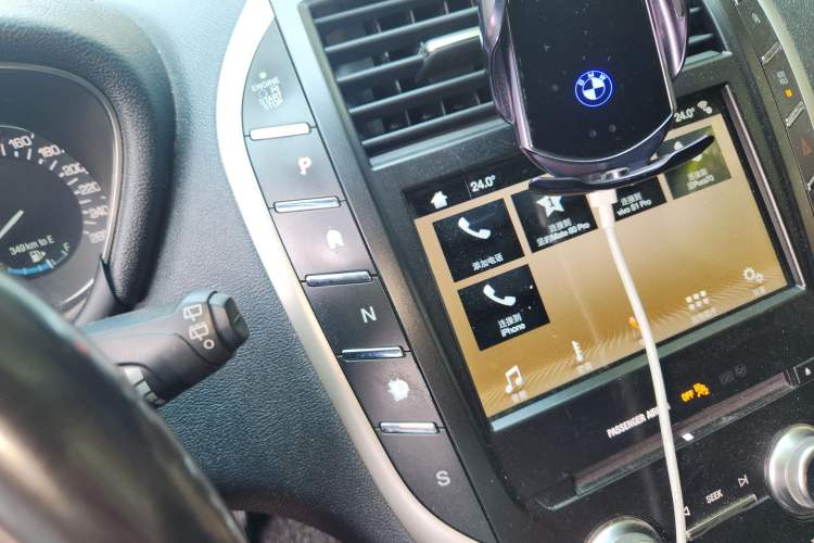 Used Lincoln MKC 2018 2.0T Two-Wheel Drive Zunyue Edition Gear Lever