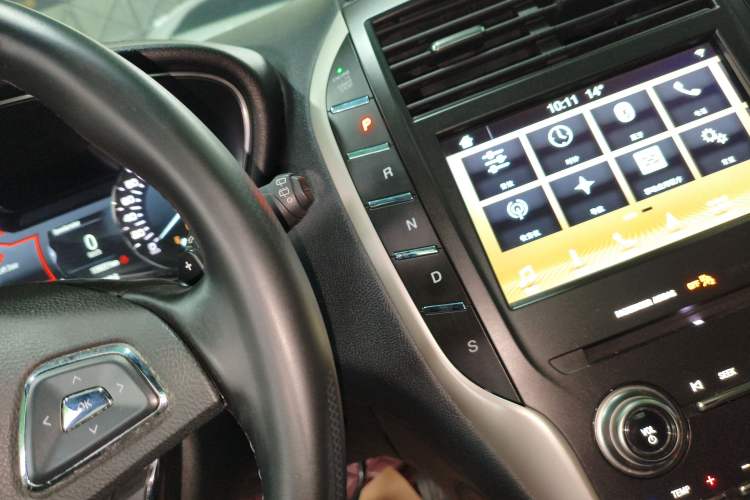 Used Lincoln MKC 2018 2.0T Four-Wheel Drive Zunya Edition Gear Lever