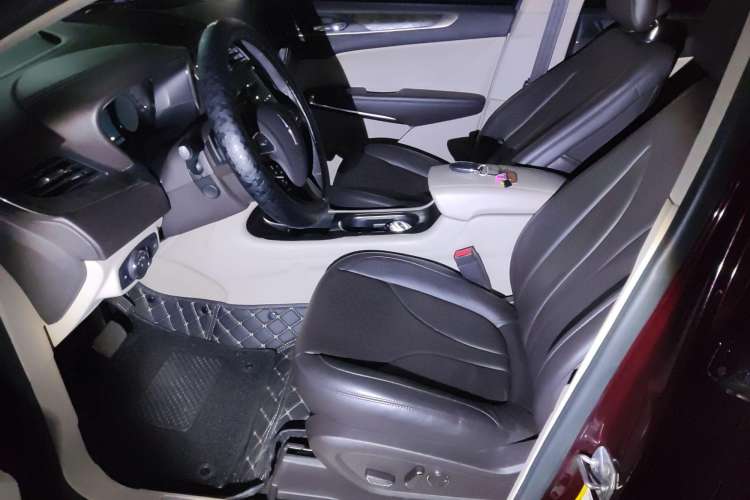 Used Lincoln MKC 2018 2.0T Four-Wheel Drive Zunya Edition Left Front Seat