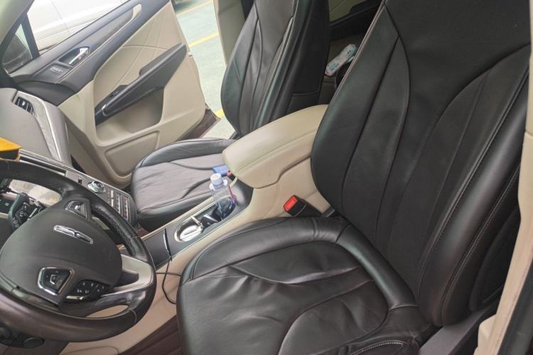 Used Lincoln MKC 2018 2.0T Two-Wheel Drive Luxury Edition Left Front Seat