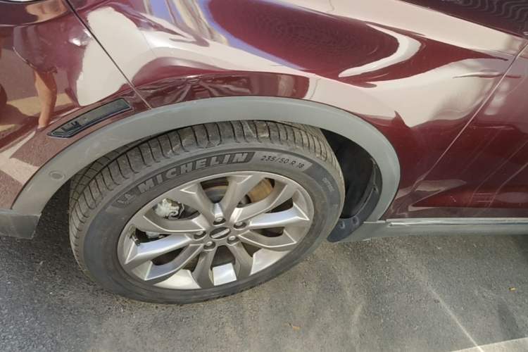 Used Lincoln MKC 2018 2.0T Four-Wheel Drive Zunya Edition Left Front Wheel Hub
