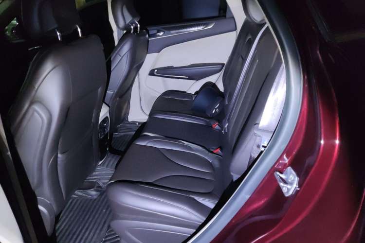 Used Lincoln MKC 2018 2.0T Four-Wheel Drive Zunya Edition Left Rear Seat