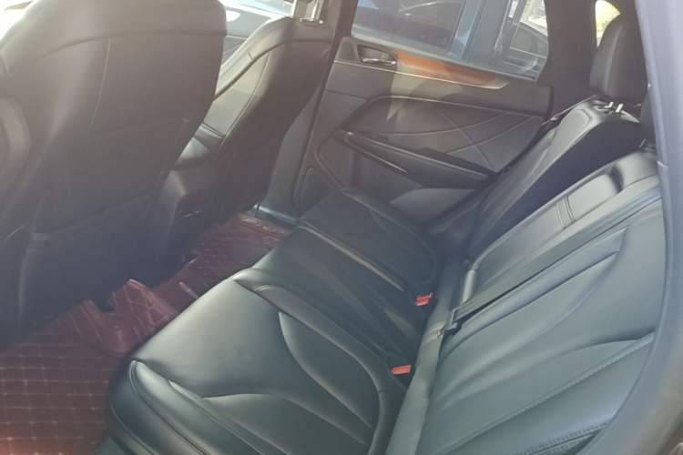 Used Lincoln MKC 2018 2.0T Four-Wheel Drive Zunya Edition Left Rear Seat