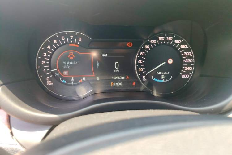 Used Lincoln MKC 2018 2.0T Four-Wheel Drive Zunya Edition Odometer Close Up