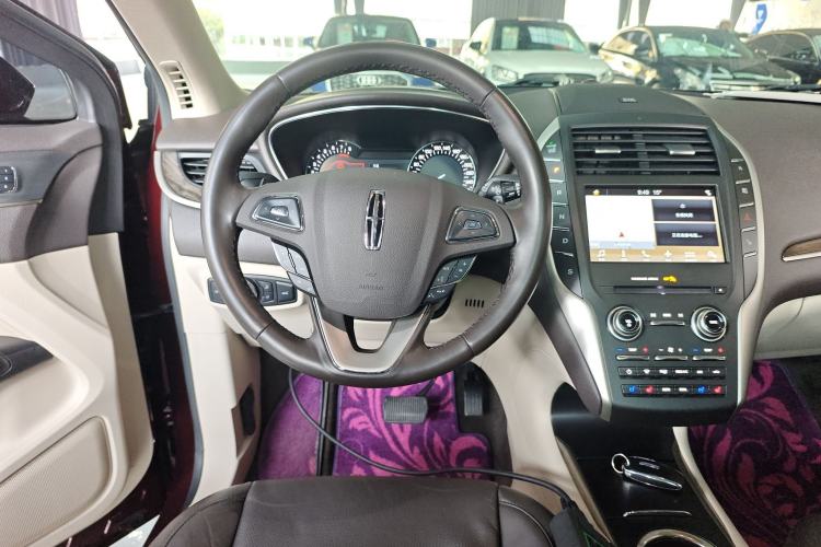 Used Lincoln MKC 2018 2.0T Four-Wheel Drive Zunya Edition Steering Wheel