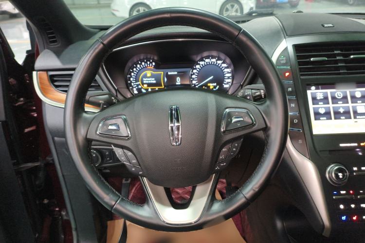 Used Lincoln MKC 2018 2.0T Four-Wheel Drive Zunya Edition Steering Wheel