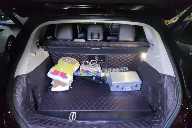 Used Lincoln MKC 2018 2.0T Four-Wheel Drive Zunya Edition Trunk