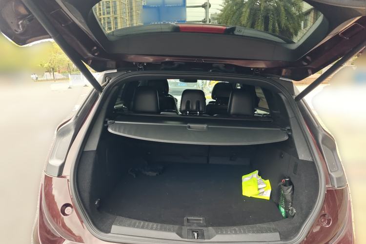 Used Lincoln MKC 2018 2.0T Two-Wheel Drive Deluxe Edition Trunk
