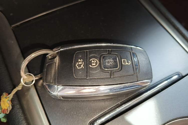 Used Lincoln MKC 2018 2.0T Four-Wheel Drive Zunya Edition Vehicle Key