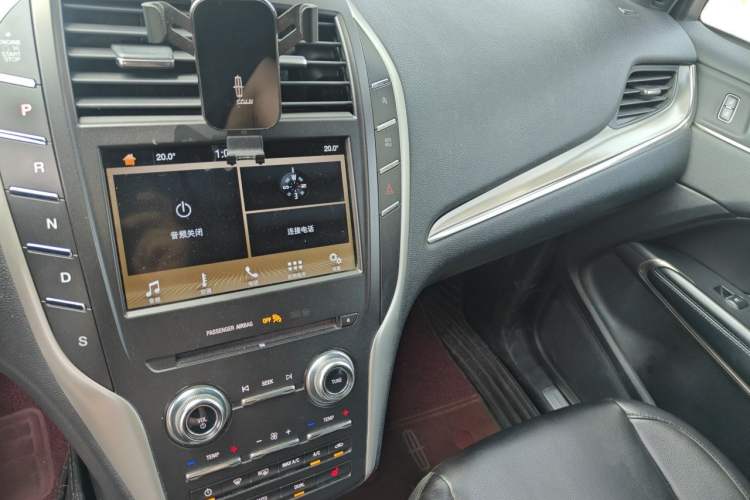Used Lincoln MKC 2018 2.0T Two-Wheel Drive Zunyue Edition Audio And AC Panel