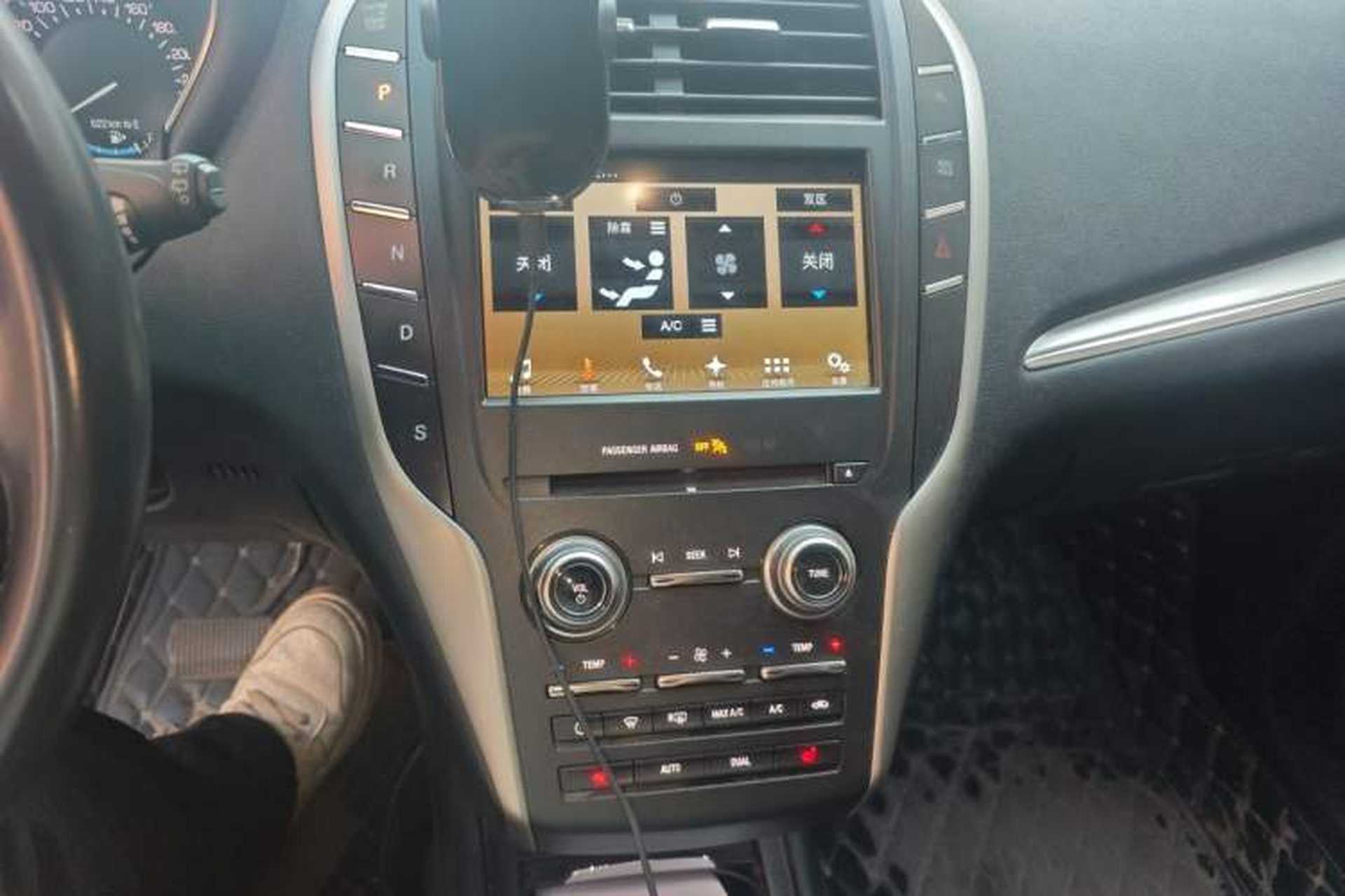 Used Lincoln MKC 2018 2.0T Two-Wheel Drive Deluxe Edition Audio And AC Panel