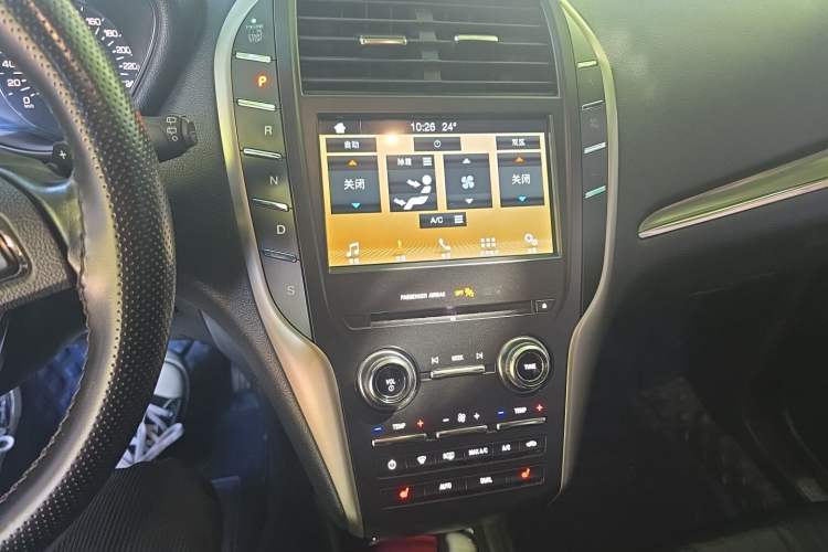 Used Lincoln MKC 2018 2.0T Two-Wheel Drive Deluxe Edition Audio And AC Panel
