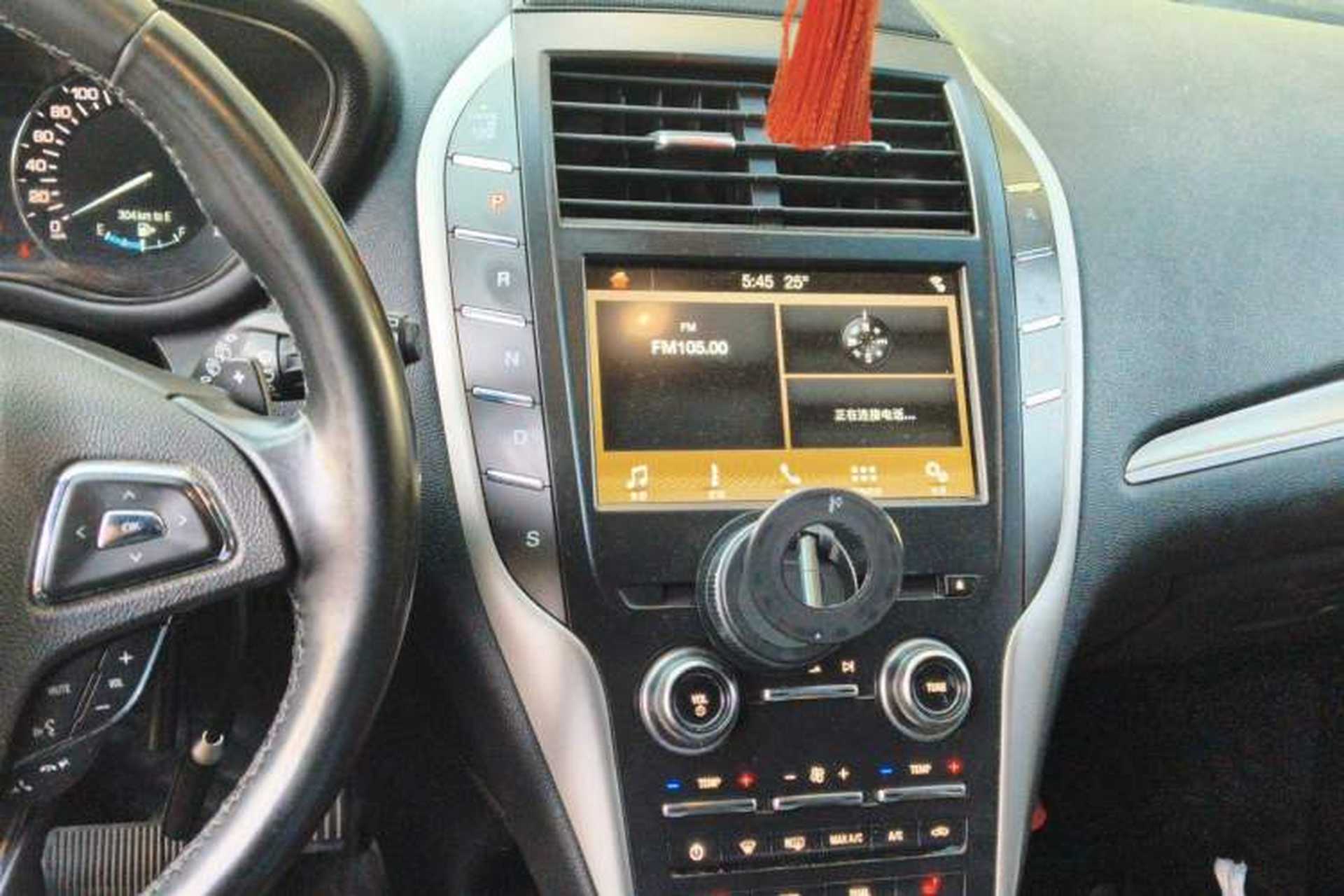Used Lincoln MKC 2018 2.0T Two-Wheel Drive Deluxe Edition Audio And AC Panel