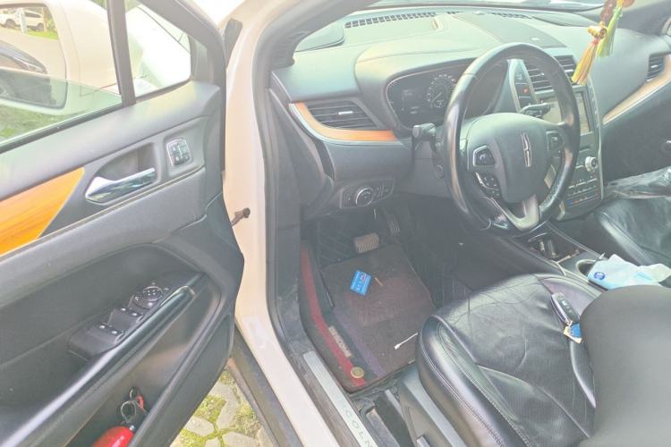 Used Lincoln MKC 2018 2.0T Four-Wheel Drive Zunya Edition Driver Seat