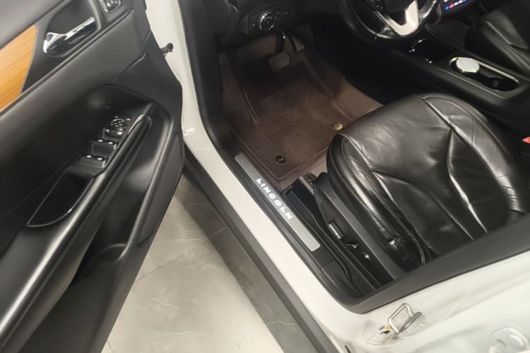 Used Lincoln MKC 2018 2.0T Four-Wheel Drive Zunya Edition Driver Seat