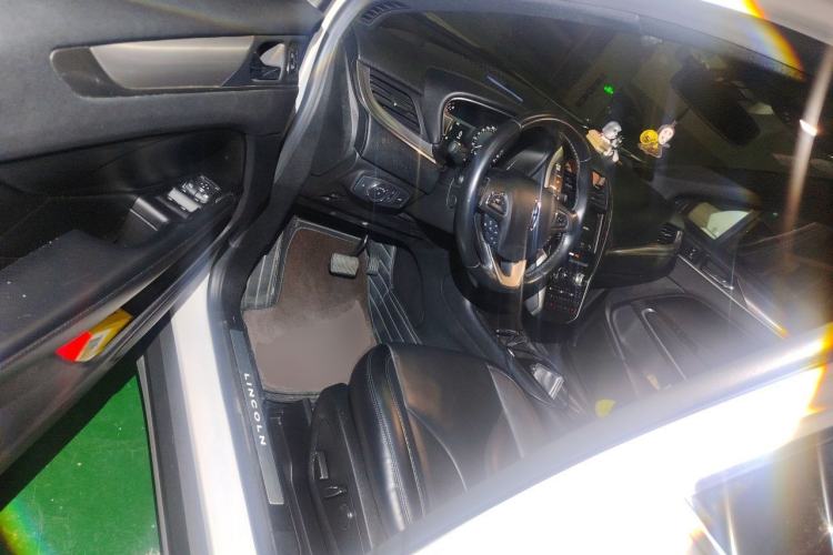 Used Lincoln MKC 2018 2.0T Two-Wheel Drive Deluxe Edition Driver Seat