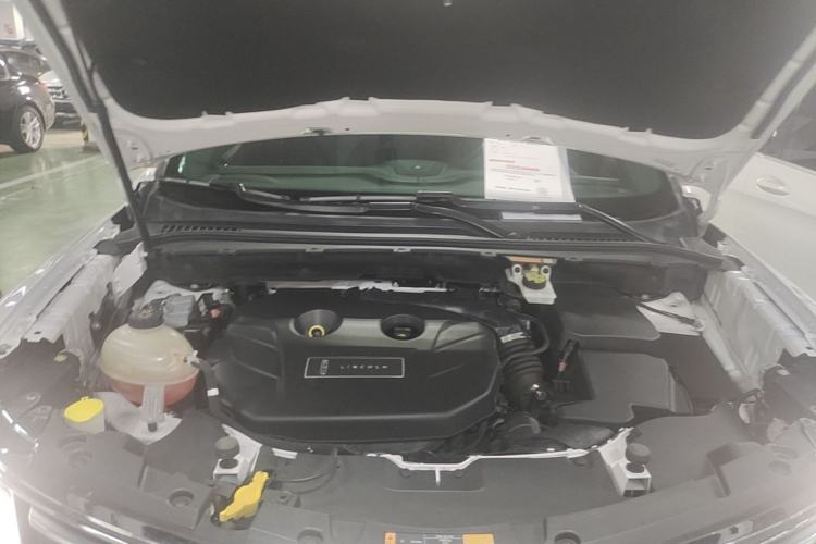 Used Lincoln MKC 2018 2.0T Four-Wheel Drive Zunya Edition Engine Bay