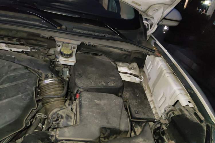 Used Lincoln MKC 2018 2.0T Four-Wheel Drive Zunya Edition Engine Bay Left