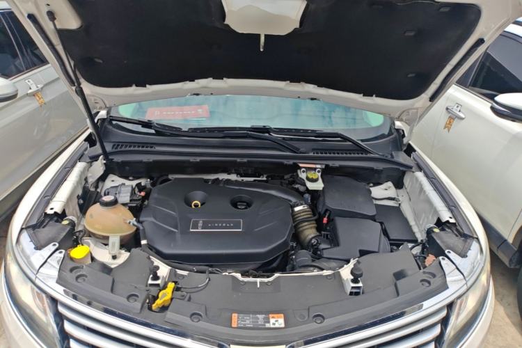 Used Lincoln MKC 2018 2.0T Two-Wheel Drive Luxury Edition Engine Bay