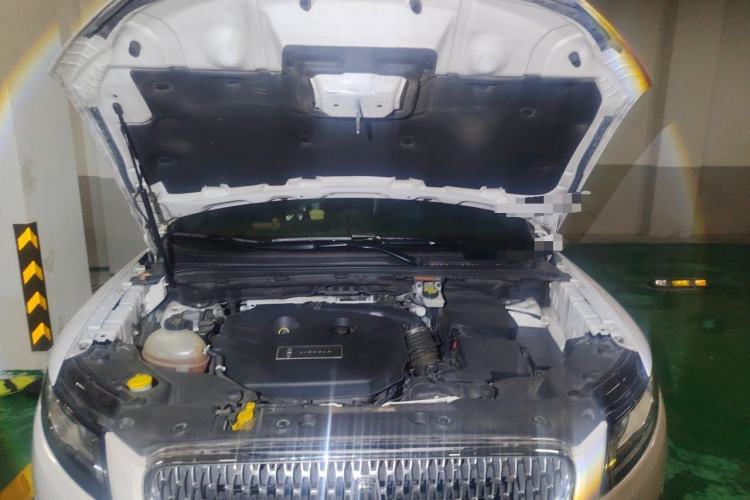 Used Lincoln MKC 2018 2.0T Two-Wheel Drive Deluxe Edition Engine Bay