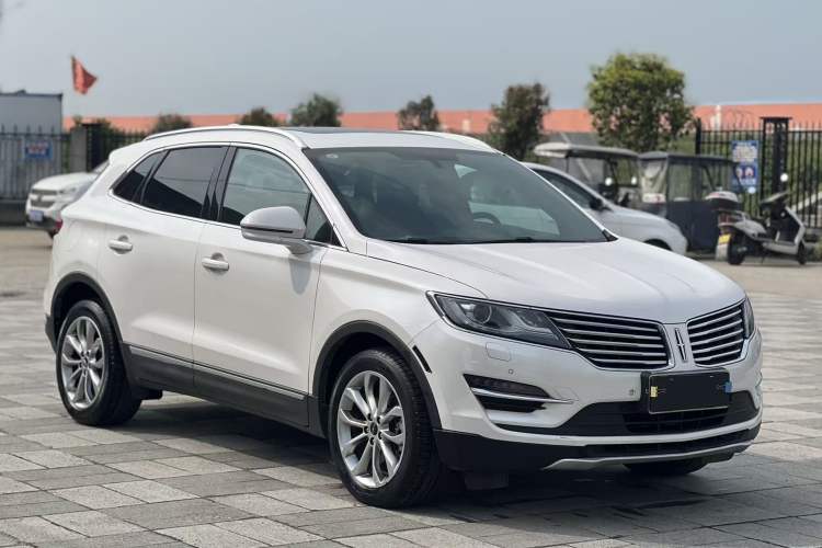 Used Lincoln MKC 2018 2.0T Four-Wheel Drive Zunya Edition Exterior 2