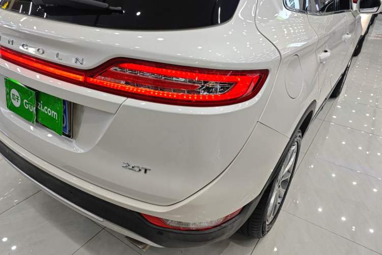 Used Lincoln MKC 2018 2.0T Two-Wheel Drive Luxury Edition Exterior 3