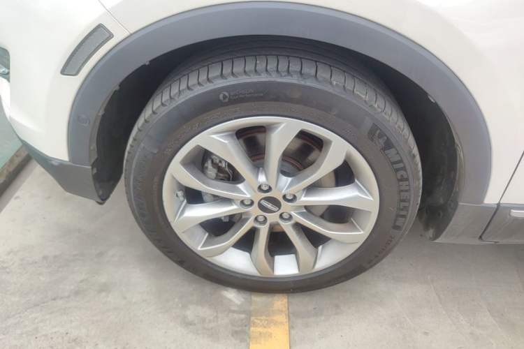 Used Lincoln MKC 2018 2.0T Two-Wheel Drive Luxury Edition Exterior 4