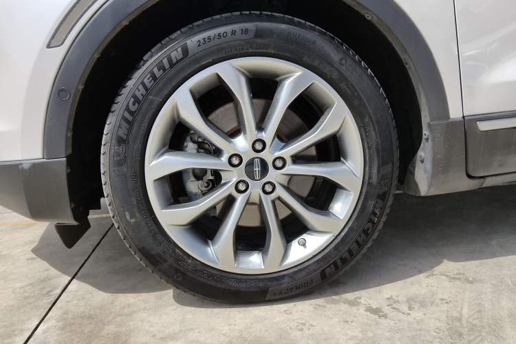 Used Lincoln MKC 2018 2.0T Two-Wheel Drive Luxury Edition Exterior 4