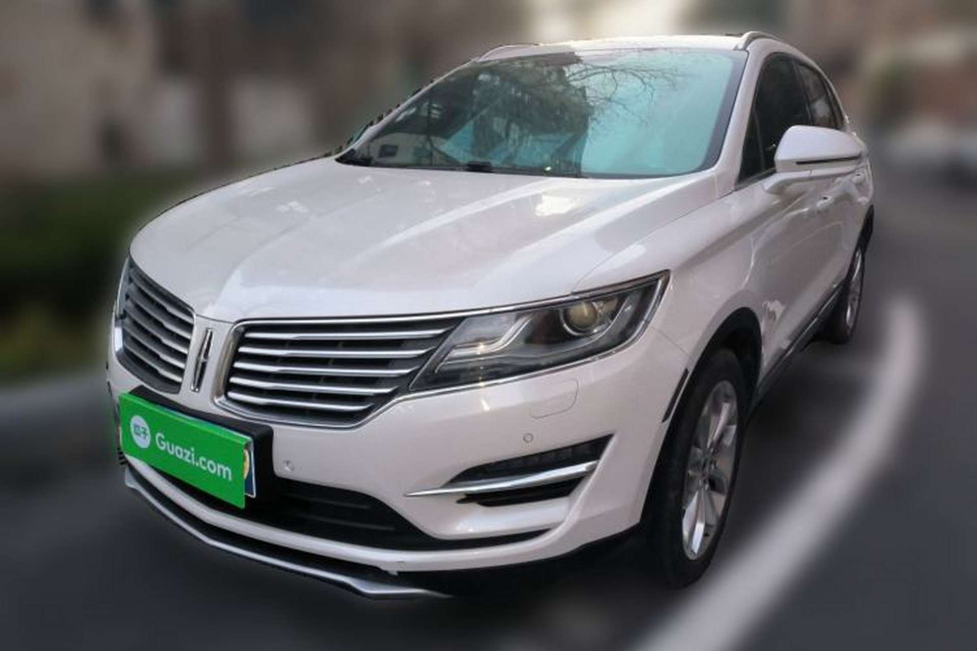 Used Lincoln MKC 2018 2.0T Two-Wheel Drive Luxury Edition Front Left 45 Deg