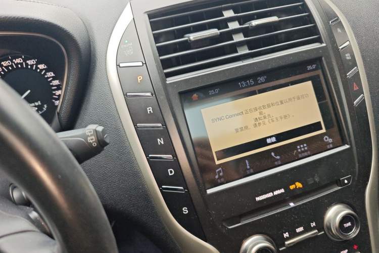 Used Lincoln MKC 2018 2.0T Two-Wheel Drive Deluxe Edition Gear Lever