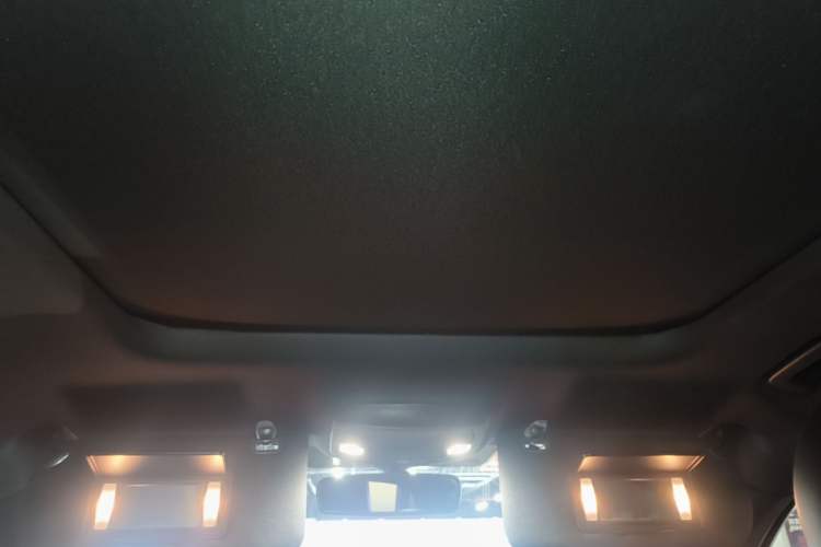 Used Lincoln MKC 2018 2.0T Four-Wheel Drive Zunya Edition Headliner