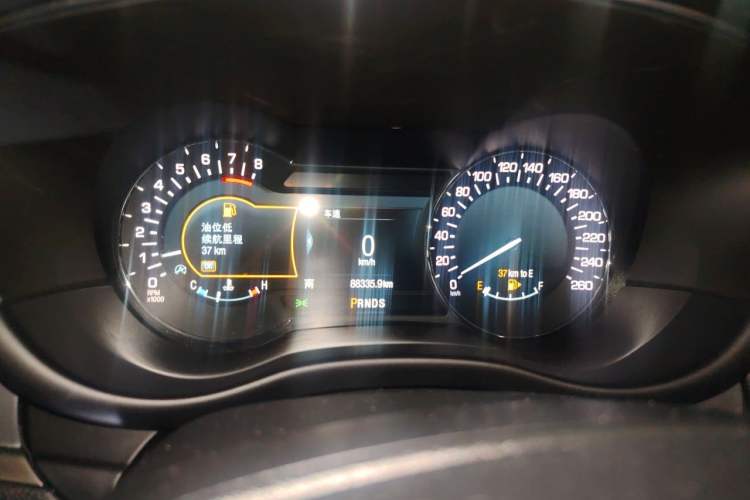 Used Lincoln MKC 2018 2.0T Two-Wheel Drive Deluxe Edition Instrument Cluster