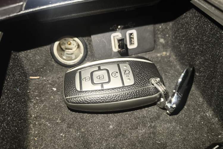 Used Lincoln MKC 2018 2.0T Four-Wheel Drive Zunya Edition Interior 1