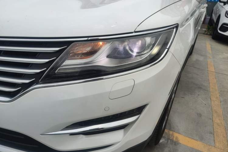 Used Lincoln MKC 2018 2.0T Two-Wheel Drive Luxury Edition Left Front Headlight