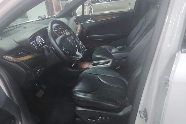 Used Lincoln MKC 2018 2.0T Four-Wheel Drive Zunya Edition Left Front Seat