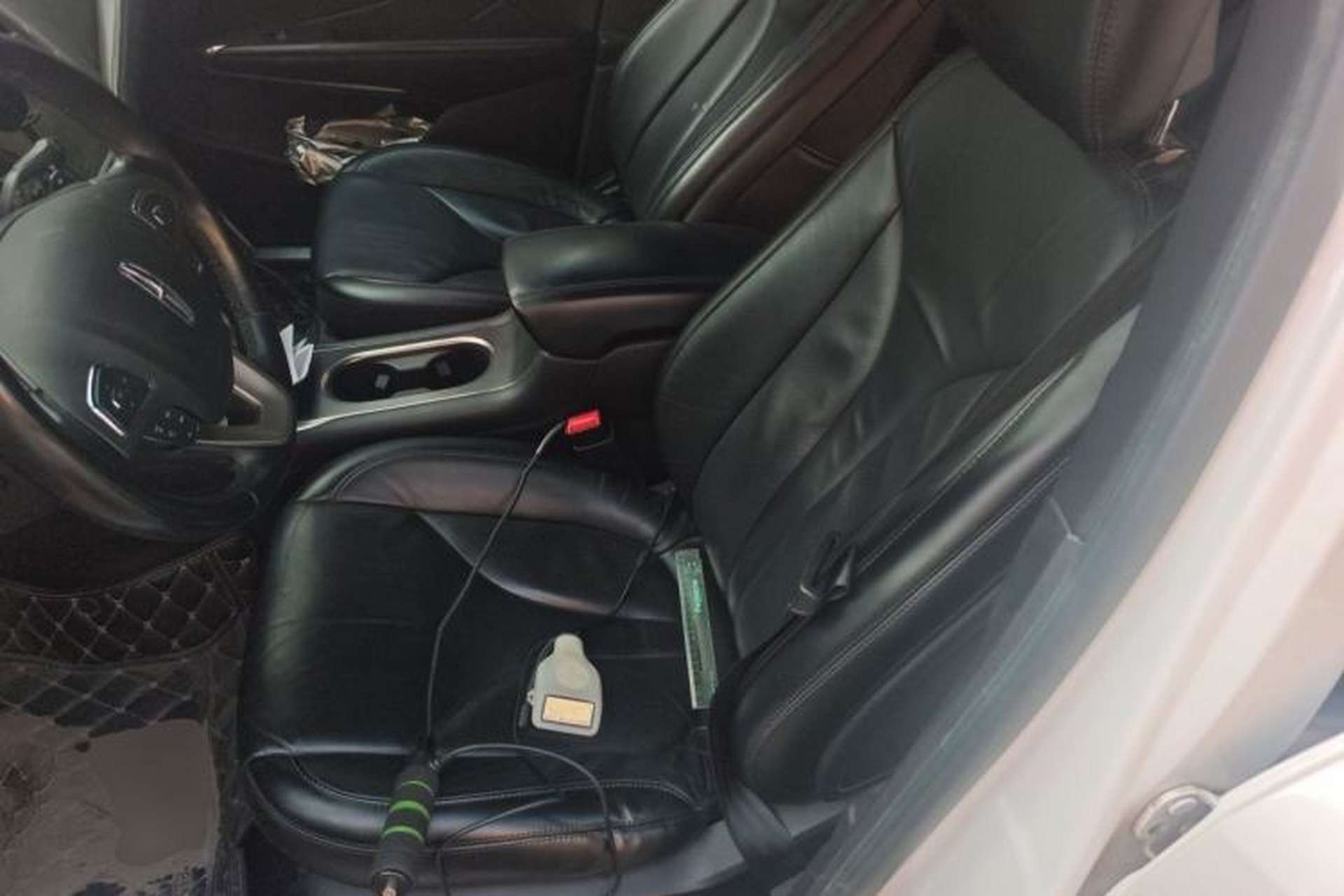 Used Lincoln MKC 2018 2.0T Two-Wheel Drive Deluxe Edition Left Front Seat