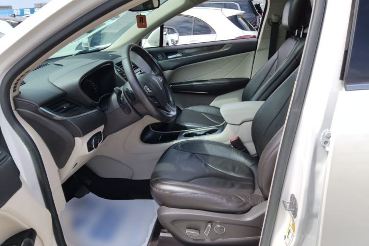 Used Lincoln MKC 2018 2.0T Two-Wheel Drive Luxury Edition Left Front Seat