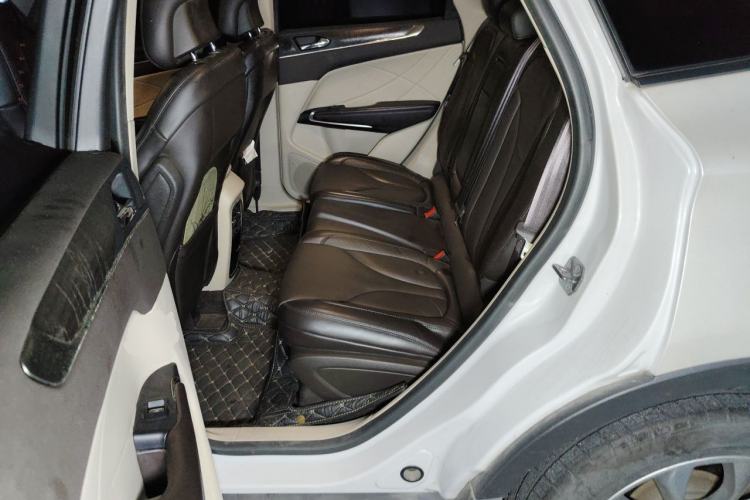 Used Lincoln MKC 2018 2.0T Four-Wheel Drive Zunya Edition Left Rear Seat