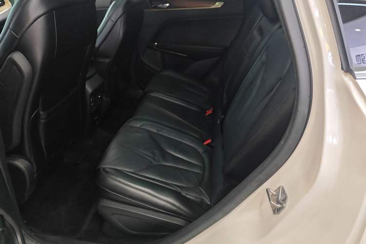 Used Lincoln MKC 2018 2.0T Two-Wheel Drive Luxury Edition Left Rear Seat