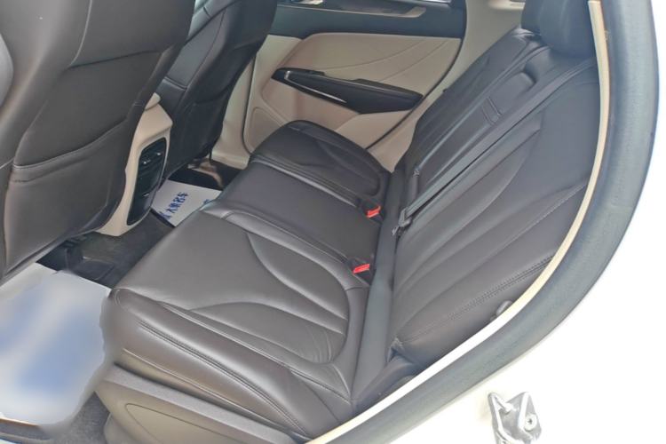 Used Lincoln MKC 2018 2.0T Two-Wheel Drive Luxury Edition Left Rear Seat