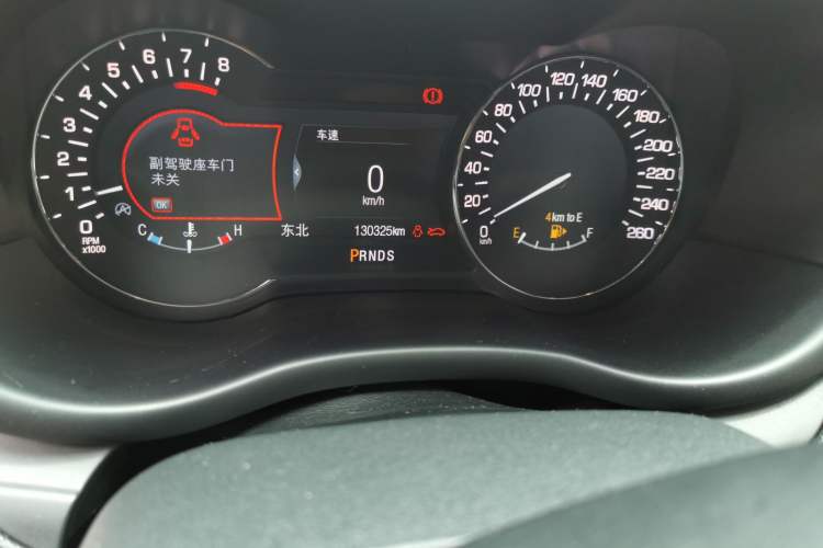 Used Lincoln MKC 2018 2.0T Two-Wheel Drive Luxury Edition Odometer Close Up