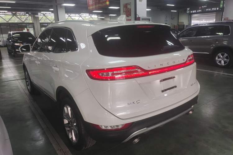 Used Lincoln MKC 2018 2.0T Four-Wheel Drive Zunya Edition Rear Left 45 Deg