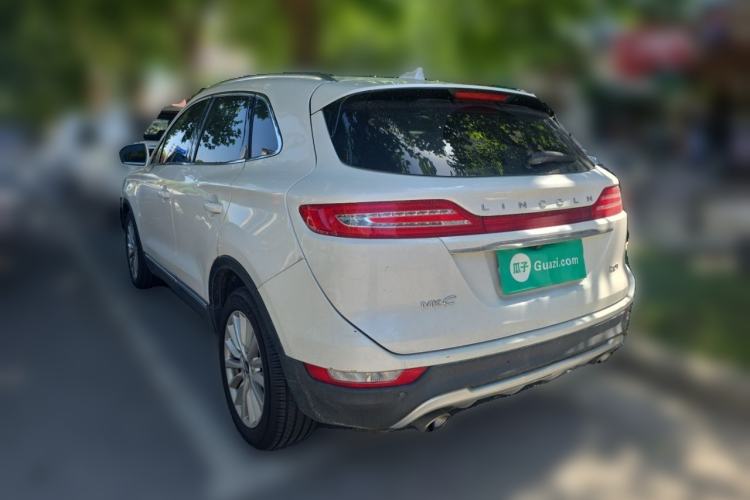 Used Lincoln MKC 2018 2.0T Two-Wheel Drive Deluxe Edition Rear Left 45 Deg