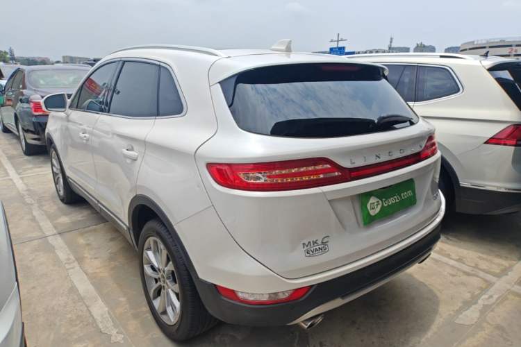 Used Lincoln MKC 2018 2.0T Two-Wheel Drive Luxury Edition Rear Left 45 Deg