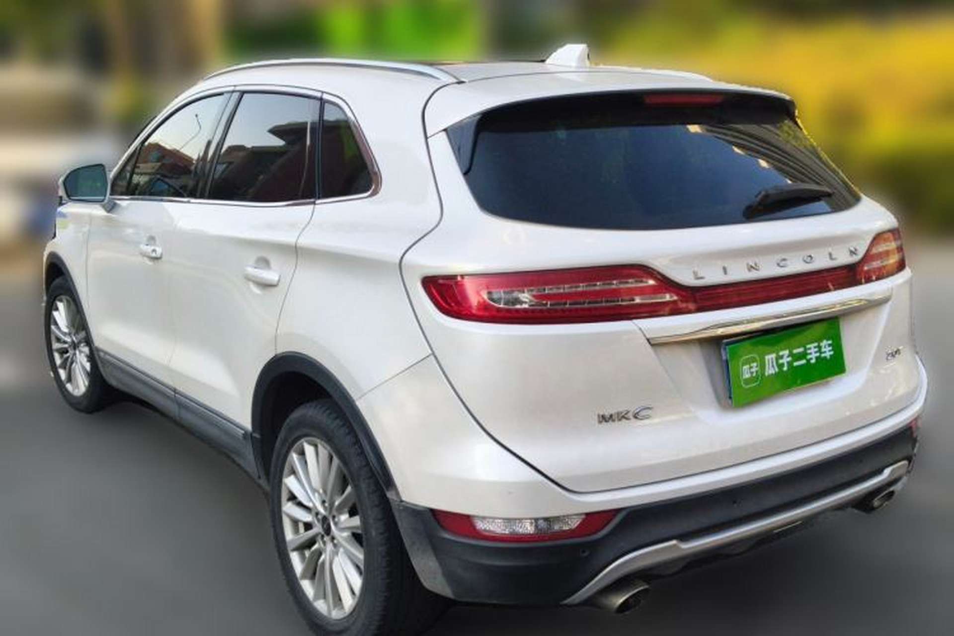 Used Lincoln MKC 2018 2.0T Two-Wheel Drive Deluxe Edition Rear Left 45 Deg