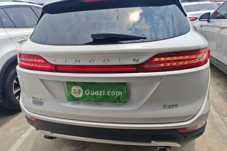 Used Lincoln MKC 2018 2.0T Two-Wheel Drive Luxury Edition Rear
