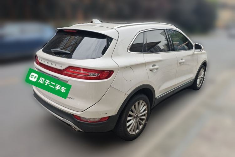 Used Lincoln MKC 2018 2.0T Two-Wheel Drive Deluxe Edition Rear Right 45 Deg